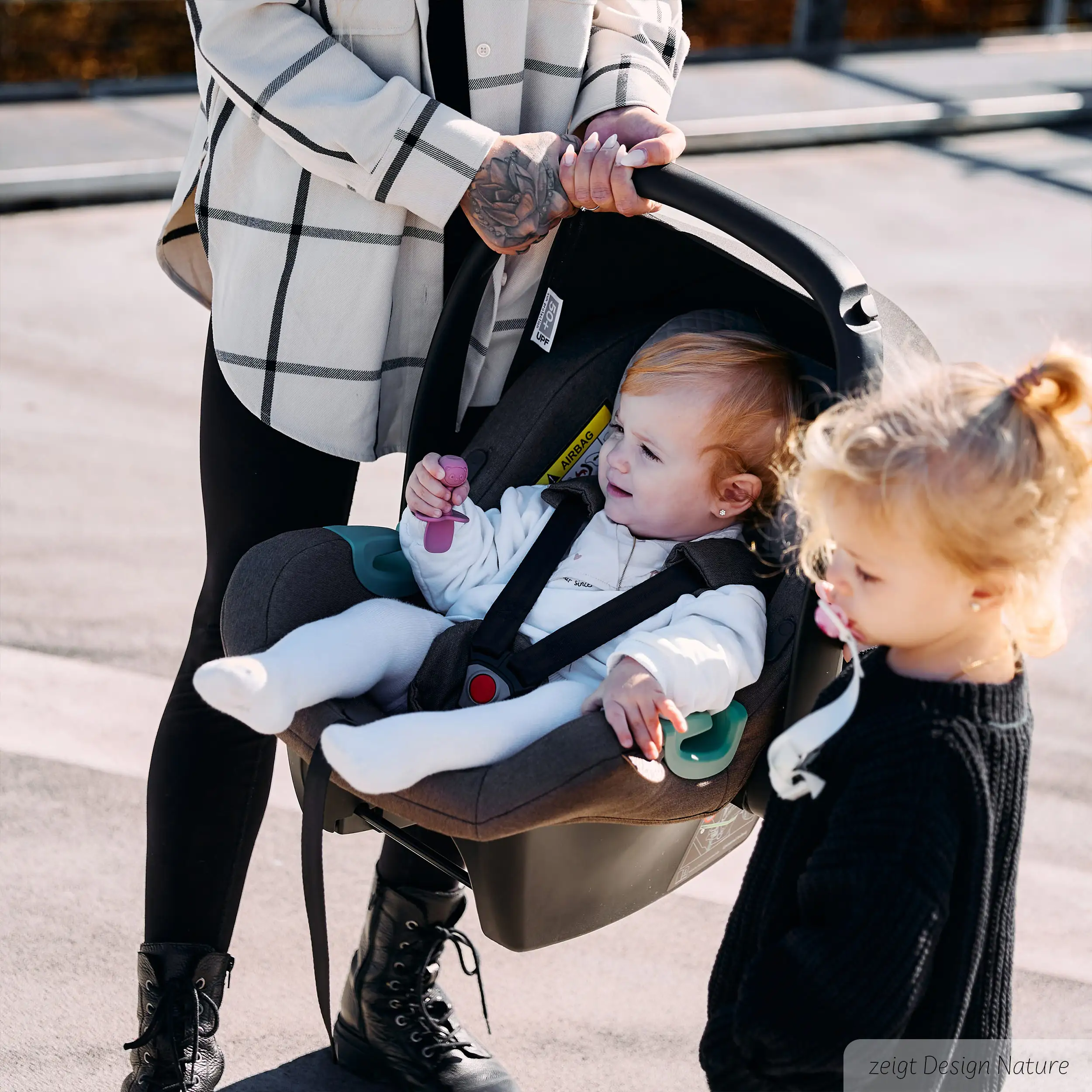Babyschale Tulip i-Size - Black